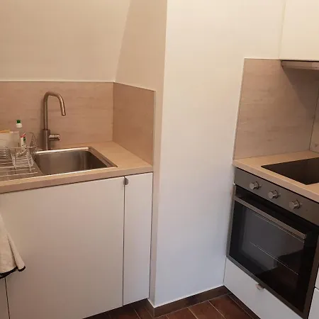 Lumineux Avec Balcon, Piscine Et Parking, A Deux Pas De La Et Des Commerces - Fr-1-712-3 Apartment *